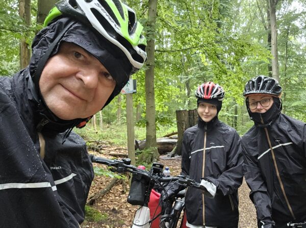 Koszmar rozmokłych szutrów – VII etap Donauradweg 2024