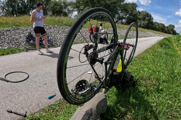 Kamień vs. dętka – IX etap Donauradweg 2024